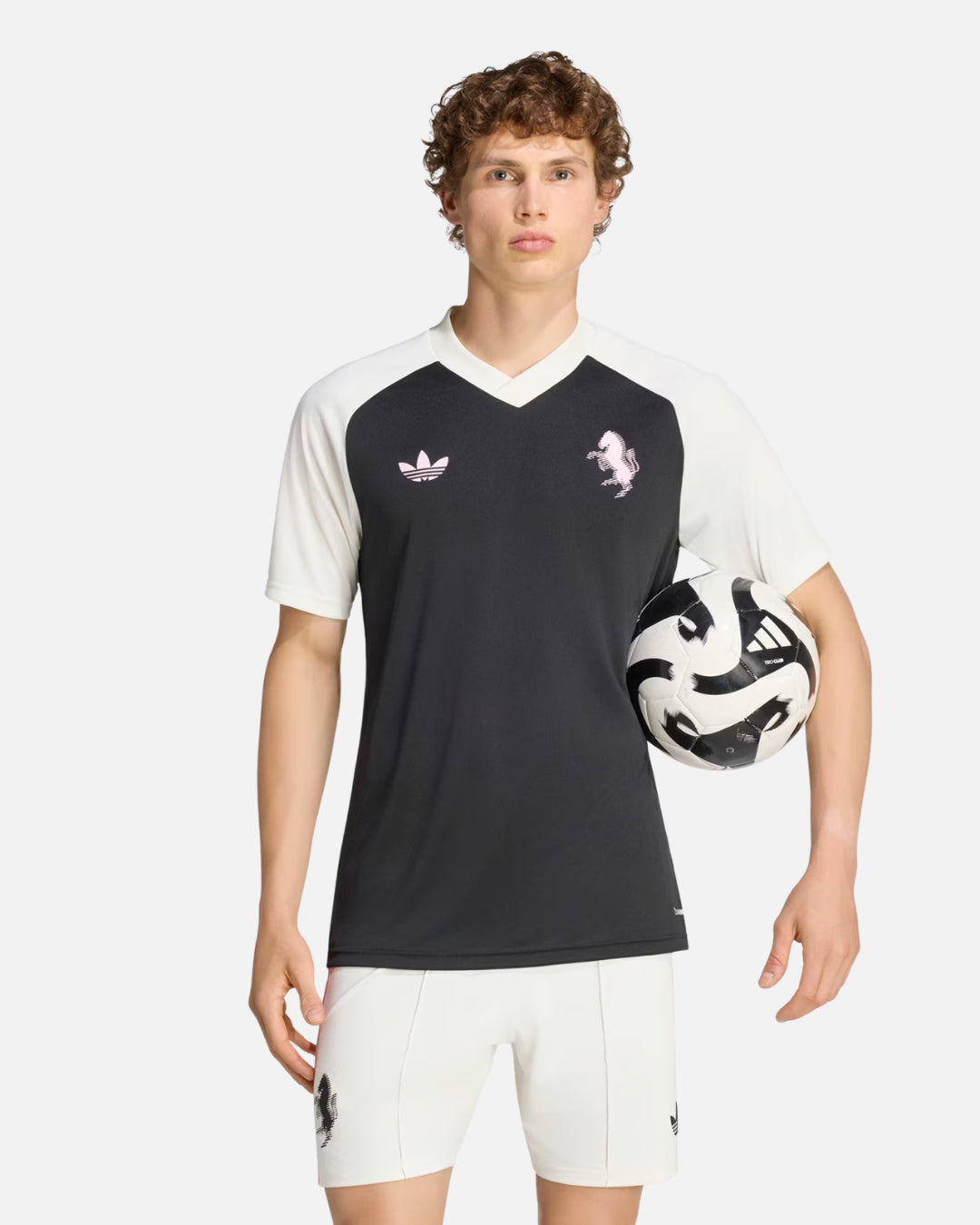 FootkornerMaillot Pré-Match Extérieur Juventus 2026/2027 - Noir/Blanc