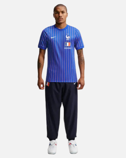 Maillot Pré-Match Équipe de France x Jacquemus Coupe du Monde 2026 - Bleu - Footkorner
