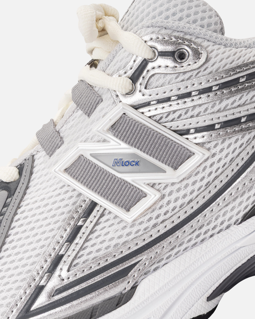 1906r {Color} - Footkorner