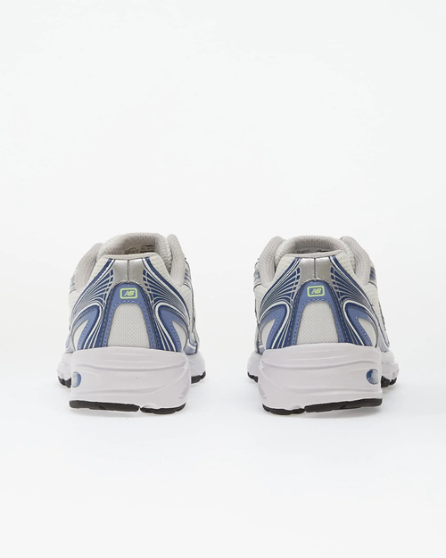 740 {Color} - Footkorner