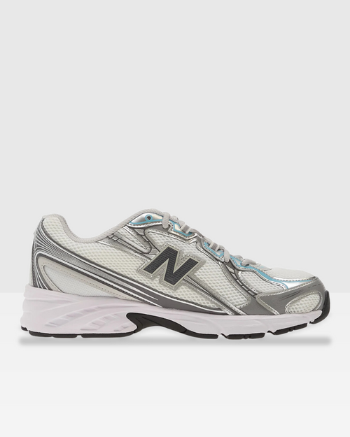 740 {Color} - Footkorner