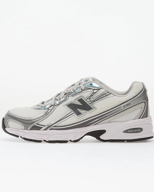 740 {Color} - Footkorner