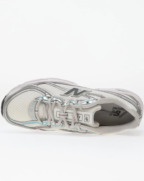 740 {Color} - Footkorner