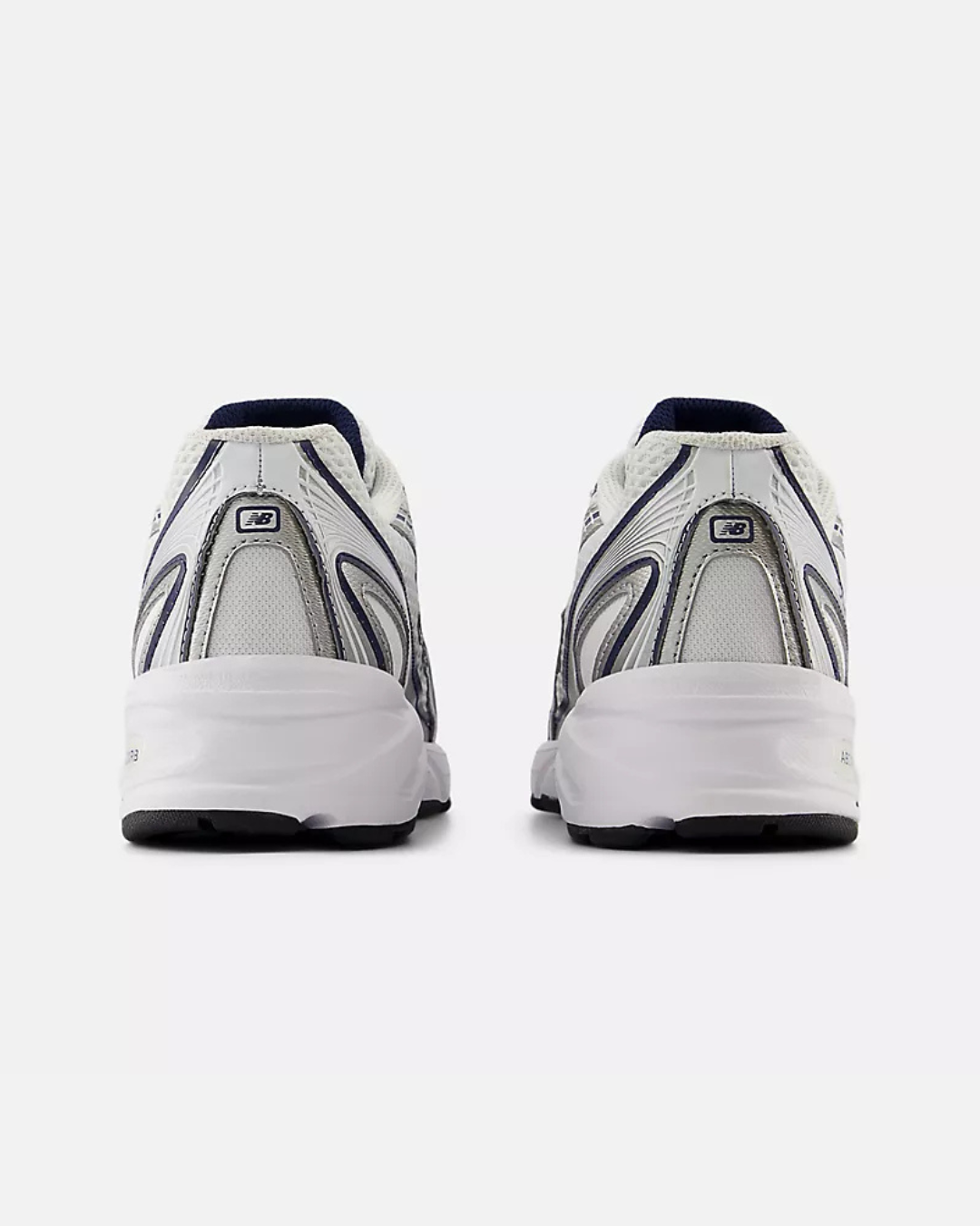 FootkornerNew Balance 740 - Blanco/Plateado
