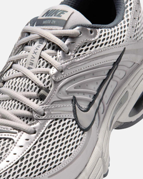 Nike Air Max Moto 2K - Gris - Footkorner
