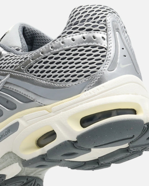 Nike Air Max Moto 2K - Gris - Footkorner