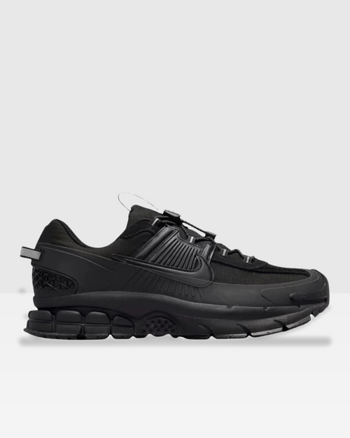 Nike Air Zoom Vomero Roam - Schwarz - Footkorner