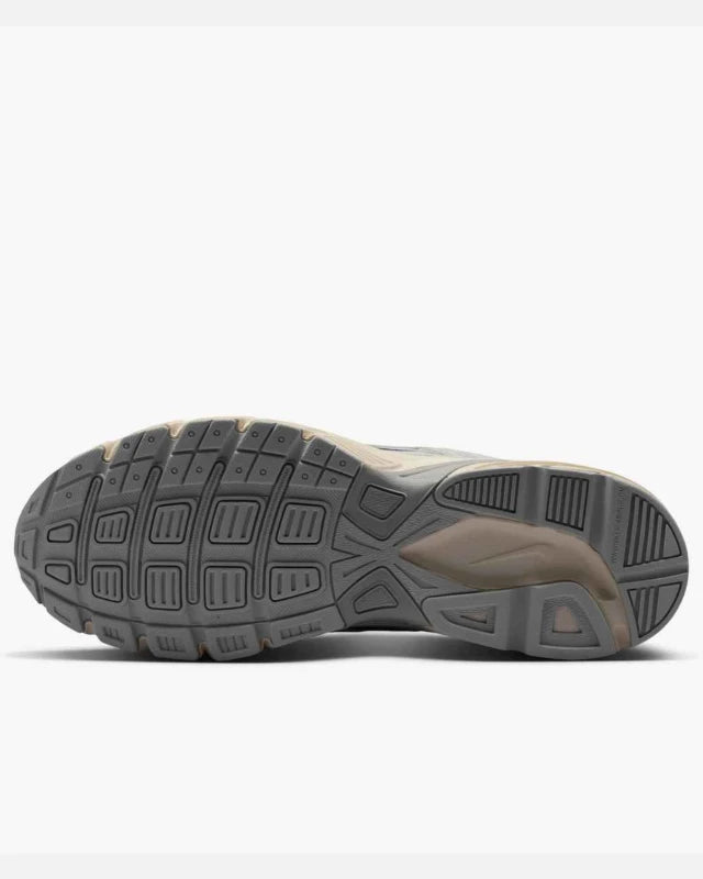 FootkornerNike Initiator - Gris