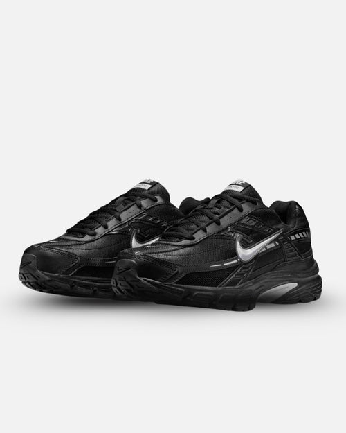 Nike Initiator - Negro/Gris - Footkorner