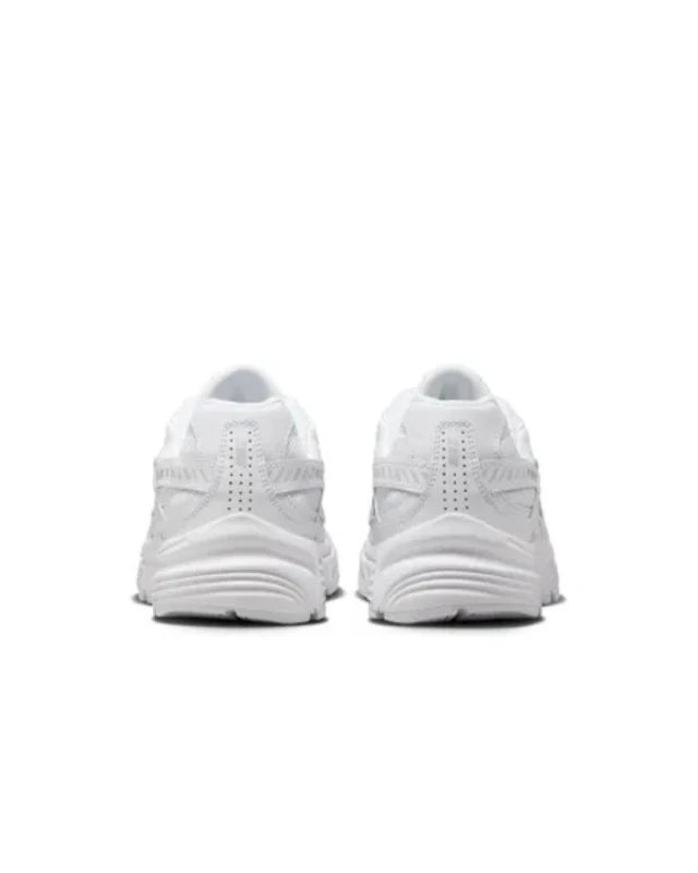 FootkornerNike Initiator WMNS – Weiß