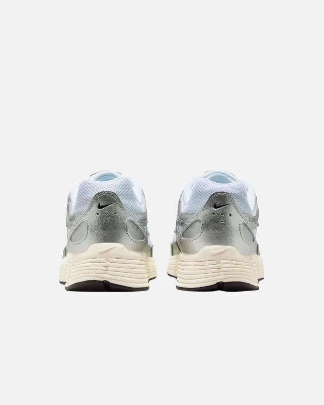 FootkornerNike P-6000 - Gris