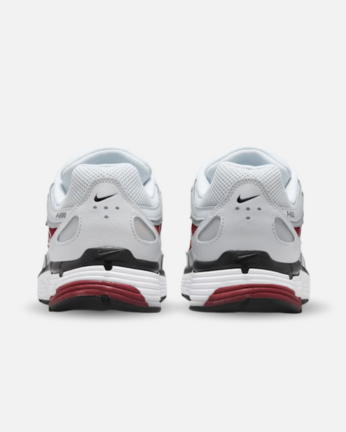 Nike P-6000 - Gris/Rouge - Footkorner
