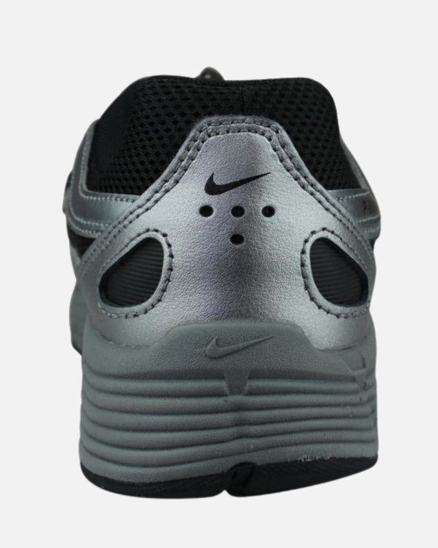 FootkornerNike P-6000 UT - Gris