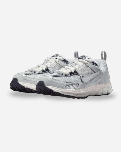Nike Zoom Vomero 5 - Gris/Silver - Footkorner