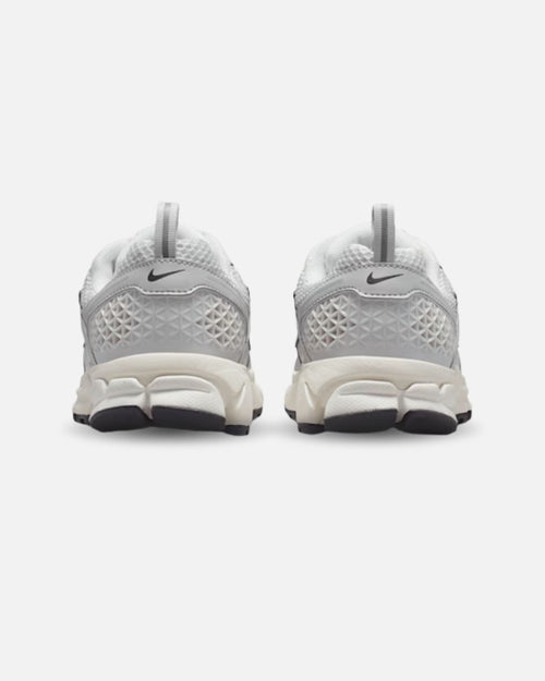 Nike Zoom Vomero 5 - Gris/Silver - Footkorner