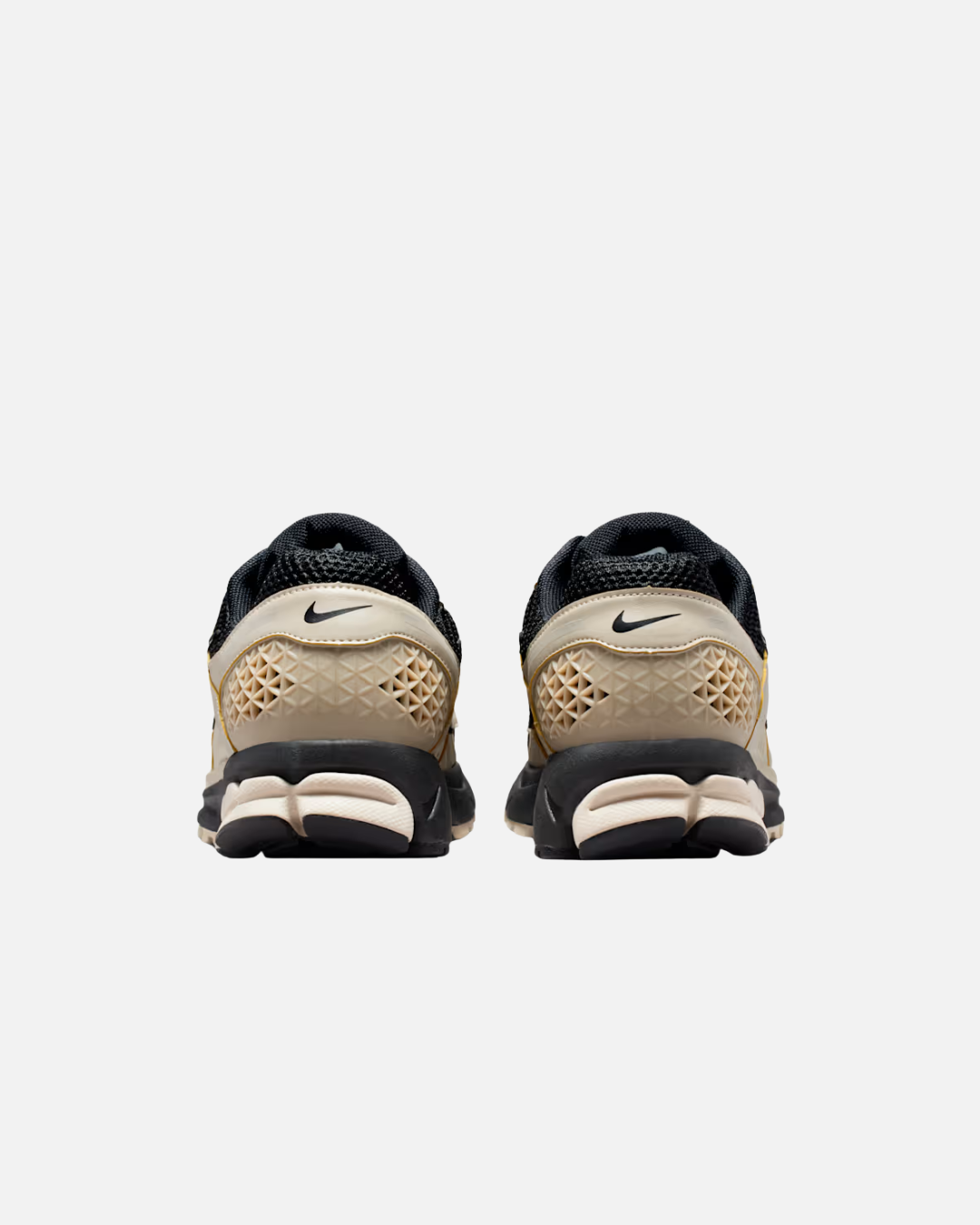 FootkornerNike Zoom Vomero 5 - Beige/Noir