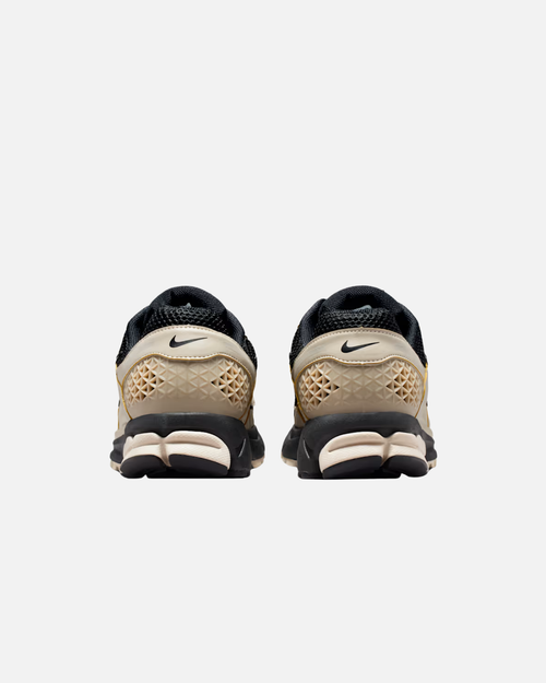 Nike Zoom Vomero 5 - Beige/Noir - Footkorner