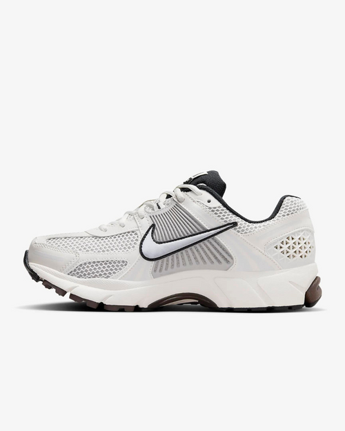 Nike Zoom Vomero 5 - White/Brown - Footkorner