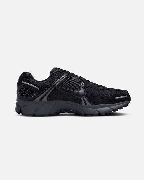 Nike Zoom Vomero 5 - Noir - Footkorner