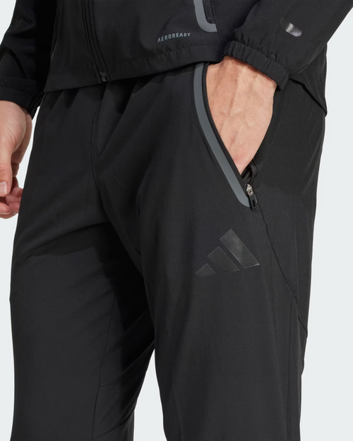 Pantaloni della tuta Real Madrid 2024/2025 - Nero - Footkorner