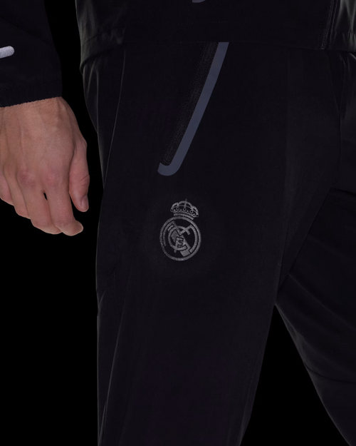 Pantaloni della tuta Real Madrid 2024/2025 - Nero - Footkorner