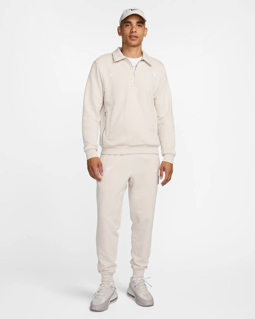 Pantalón Liverpool FC Standard Issue 2024/2025 - Beige - Footkorner