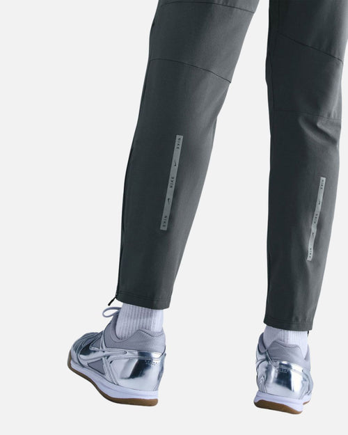 Pantalon Nike nike Woven Air Run - Gris - Footkorner