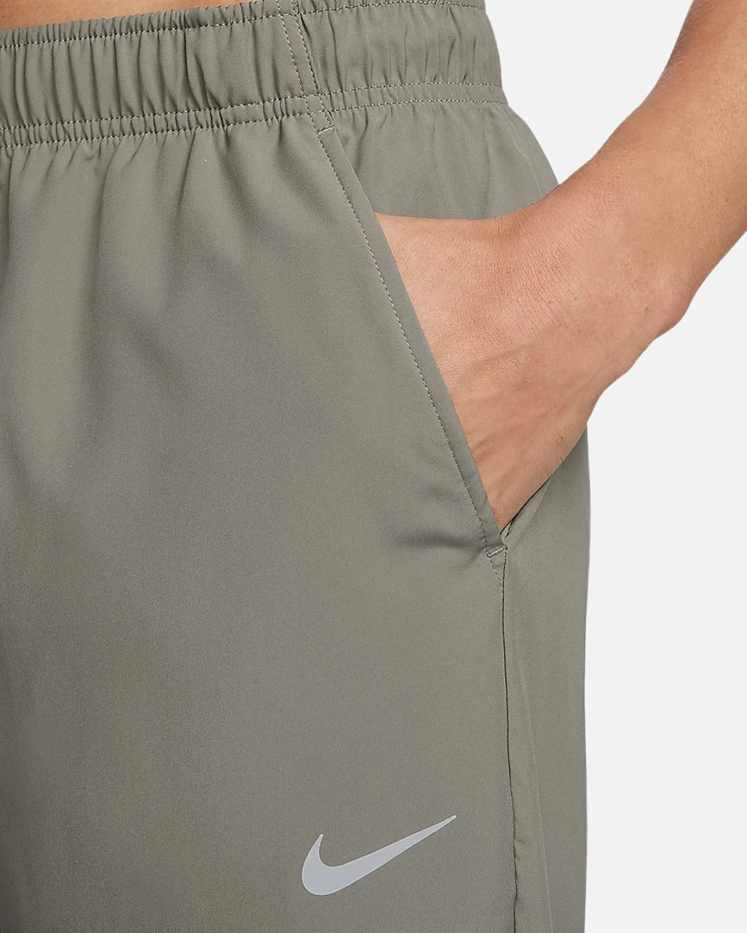 FootkornerPantalon Nike Running Form - Vert
