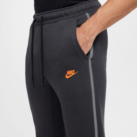 Pantalon Nike Tech Fleece - Gris/Orange - Footkorner