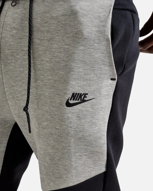 Pantaloni Nike Tech Fleece - Nero/Grigio - Footkorner