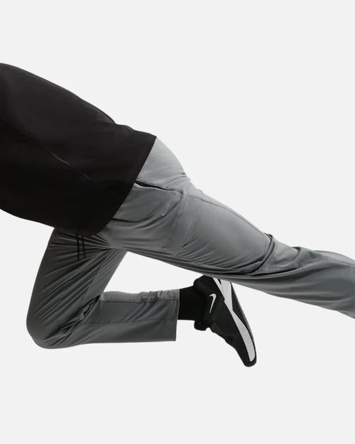 Pantalón Nike Unlimited Cargo - Gris - Footkorner