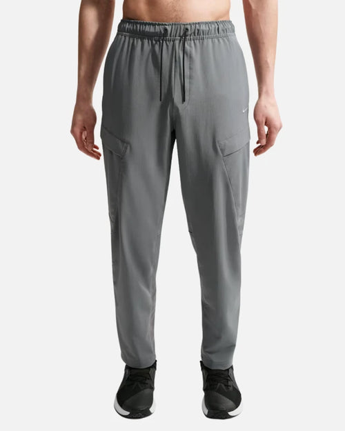 Pantalón Nike Unlimited Cargo - Gris - Footkorner
