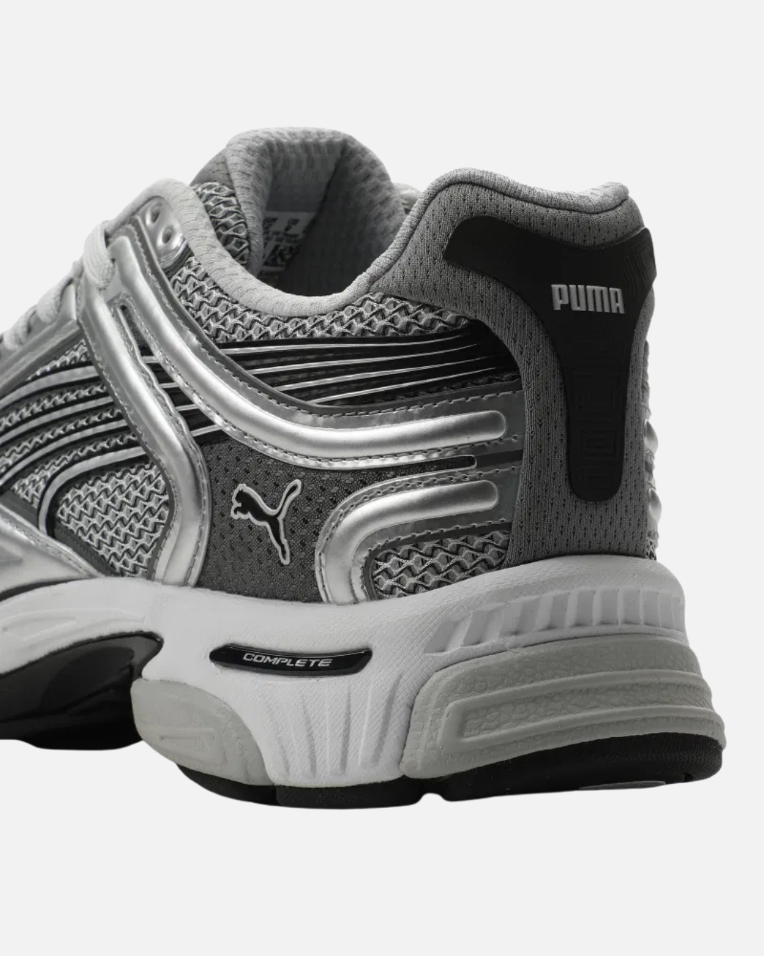 FootkornerPuma Skyjet Prisco – Silber/Weiß/Schwarz