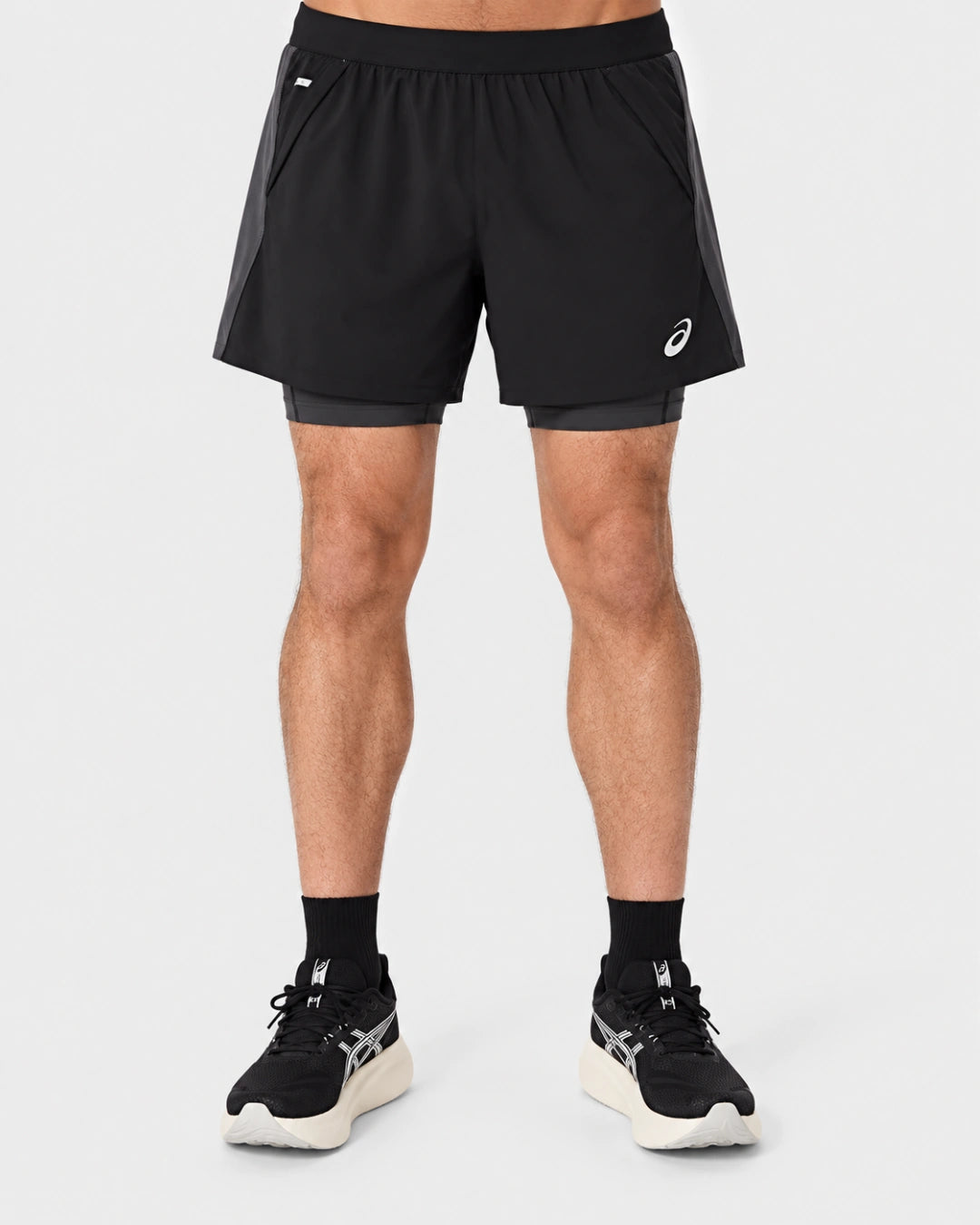 FootkornerShort Asics Road 2N1 5IN - Noir/Gris