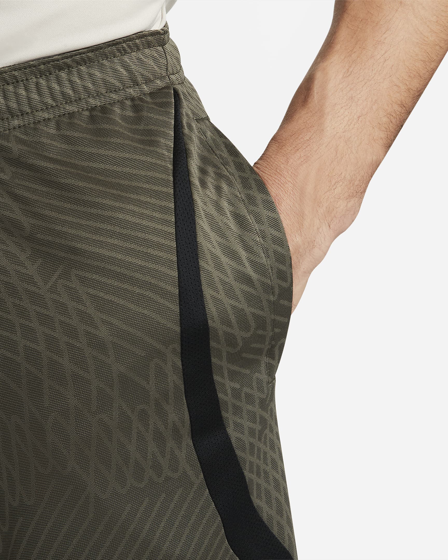 FootkornerFC Barcelona Trainingsshorts 2023/2024 – Khaki