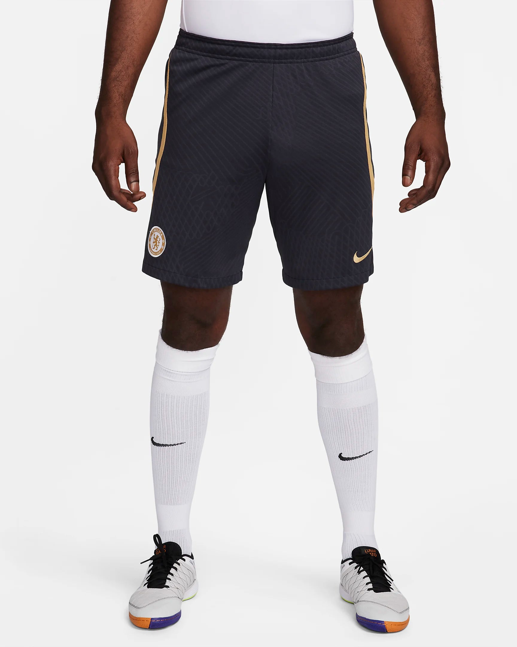 Chelsea training shorts 2023/2024 - Black/Gold