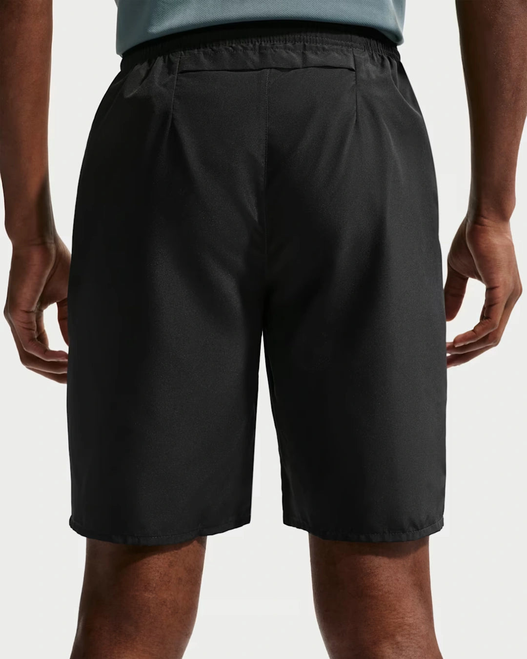 FootkornerNike Miler Shorts - Schwarz