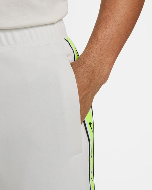 Nike Sportswear Shorts - Beige/Black/Green - Footkorner