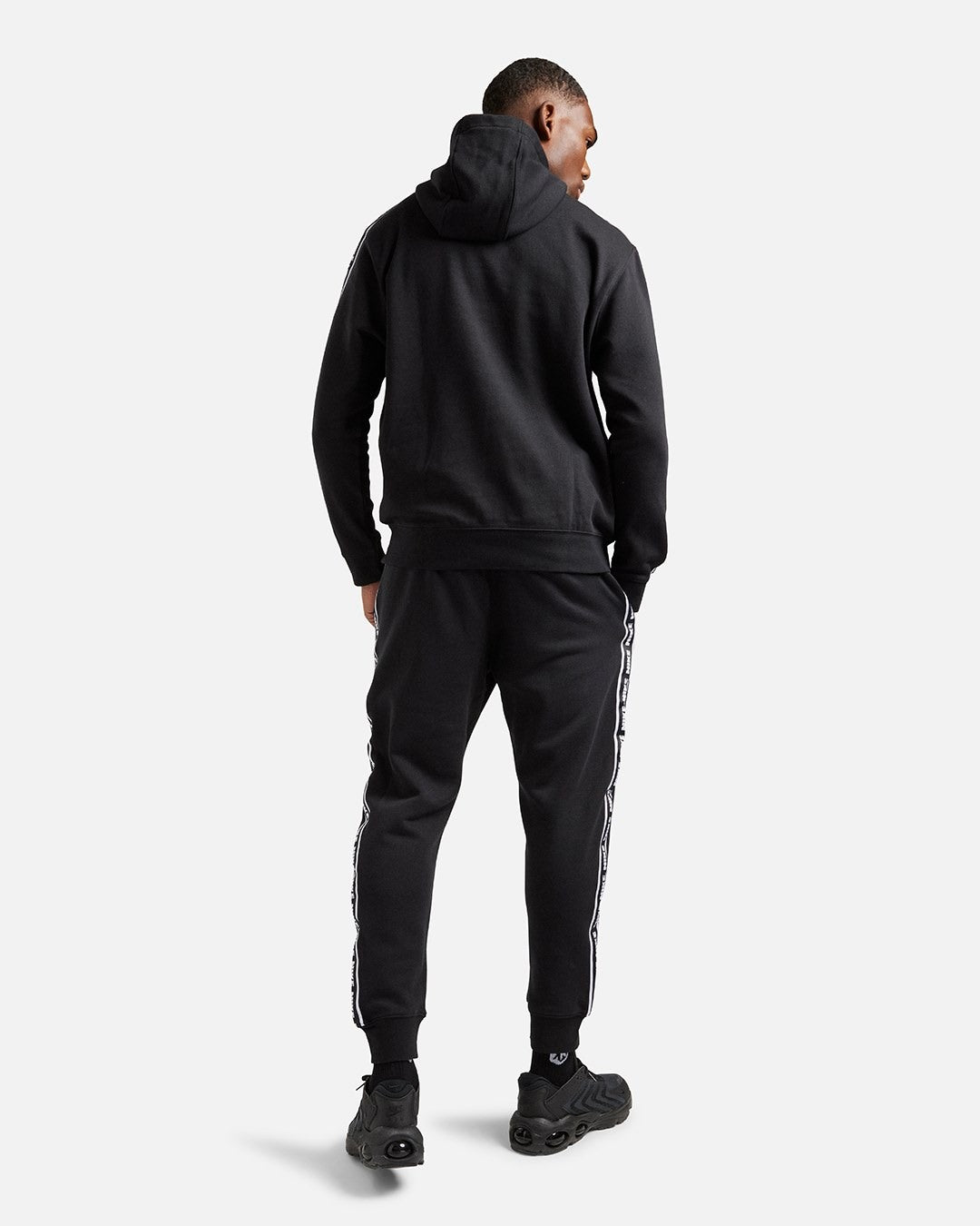 FootkornerNike Fleece Tracksuit - Black/White