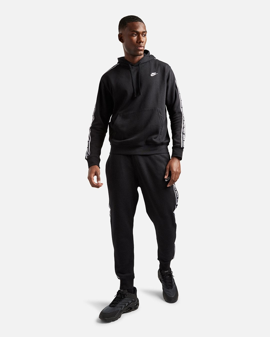 Nike Fleece-Trainingsanzug – Schwarz/Weiß