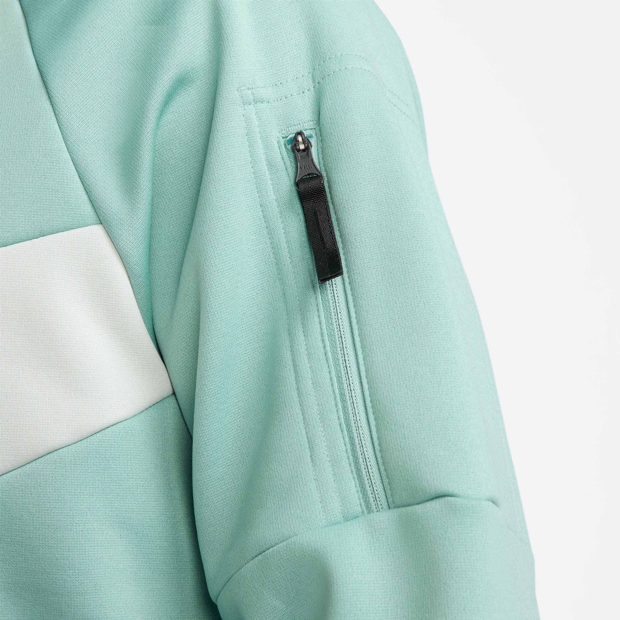 FootkornerNike Therma-Fit Hoodie - Green