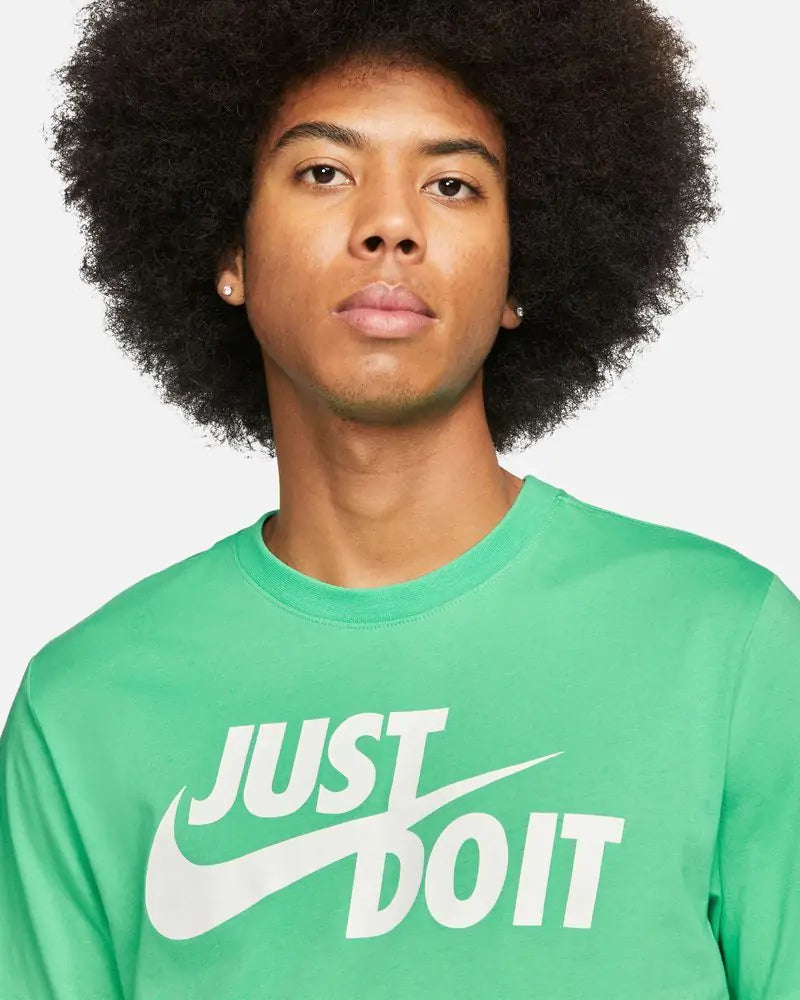 FootkornerT-Shirt Nike Just Do IT - Grün/Weiß