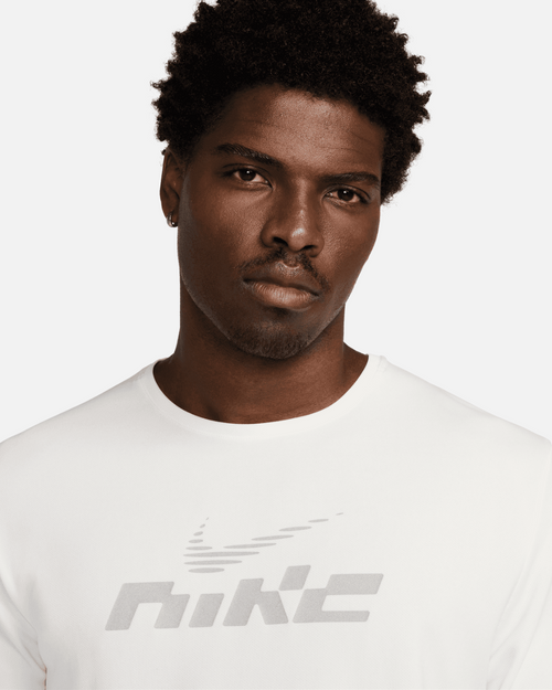 T-shirt Nike Running Miler - Blanc - Footkorner