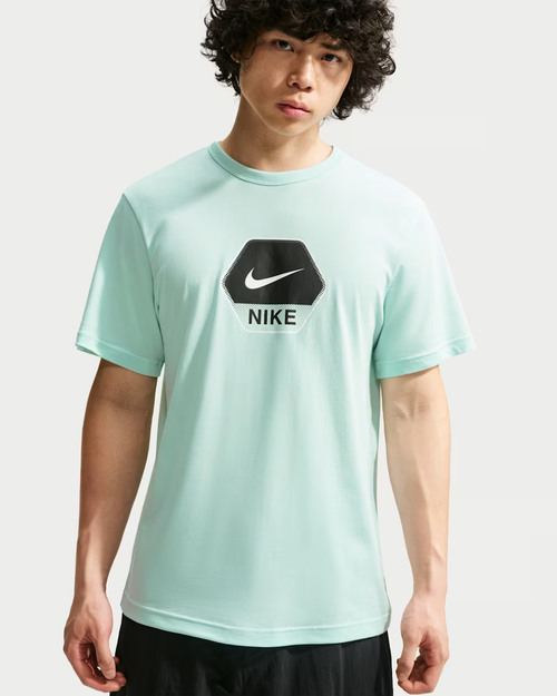 T-Shirt Nike Sportswear - Vert - Footkorner
