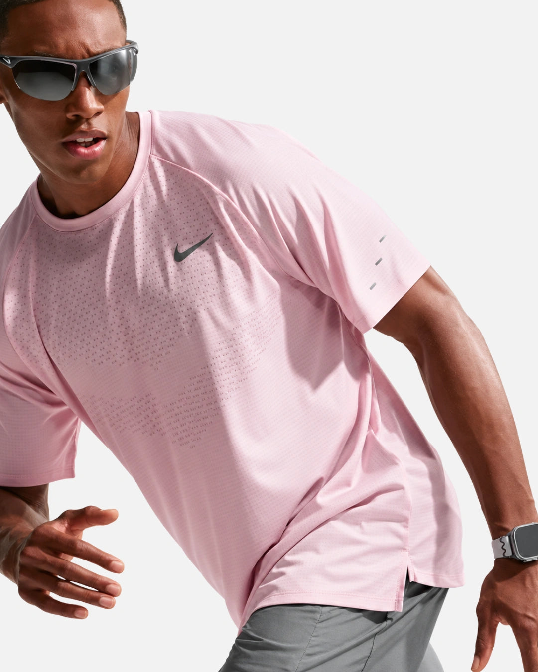 FootkornerNike Stride T-Shirt - Rosa