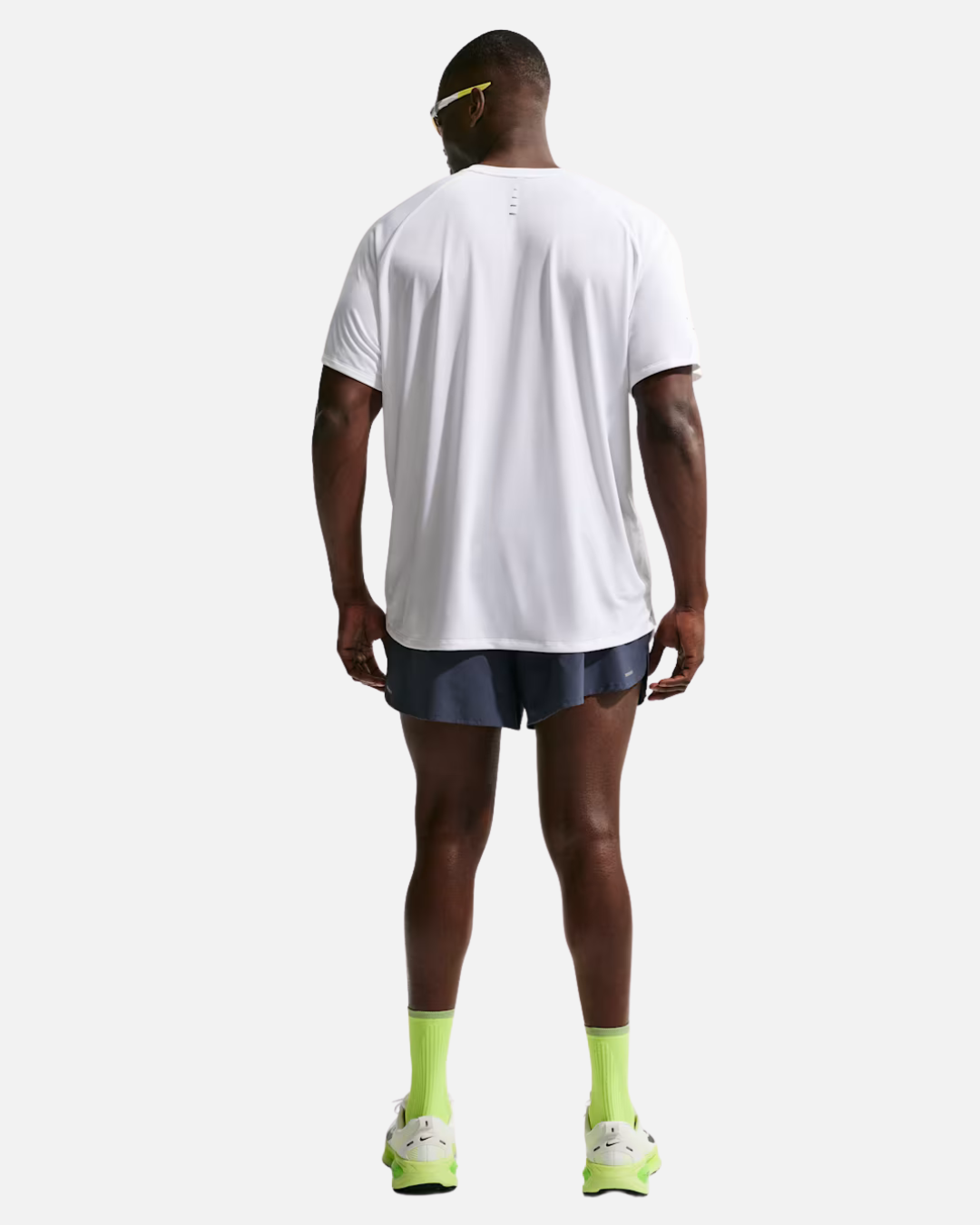 FootkornerNike Stride T-Shirt - Weiß
