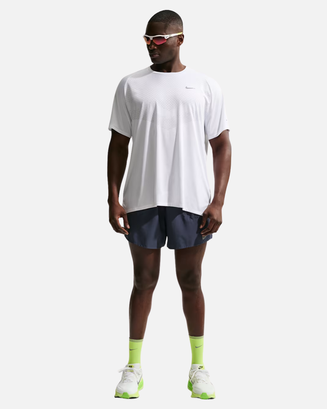 FootkornerNike Stride T-Shirt - Weiß