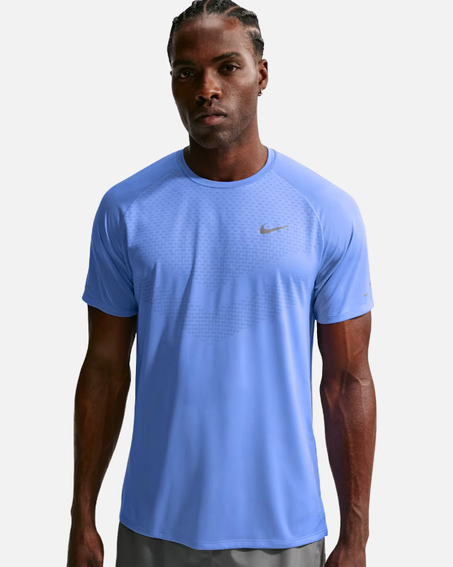 FootkornerT-sihrt Nike Stride - Bleu