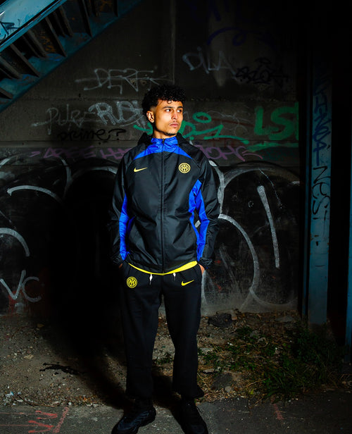Chaqueta cortavientos Inter Milan AWF 2023/2024 - Negro/Azul/Amarillo - Footkorner