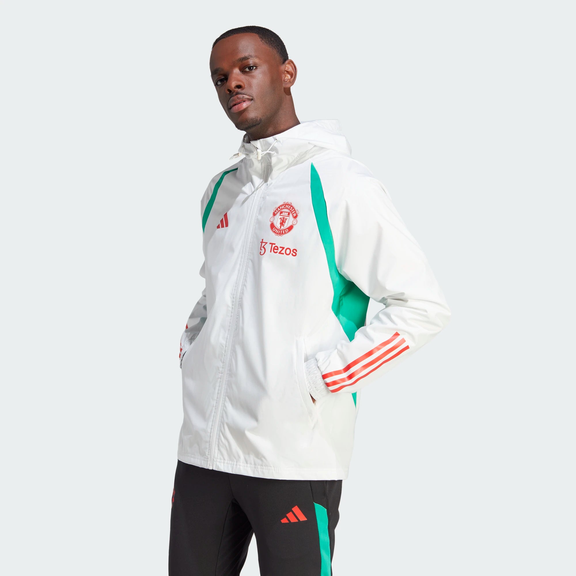 FootkornerManchester United Windjacke 2023/2024 – Weiß/Rot/Grün